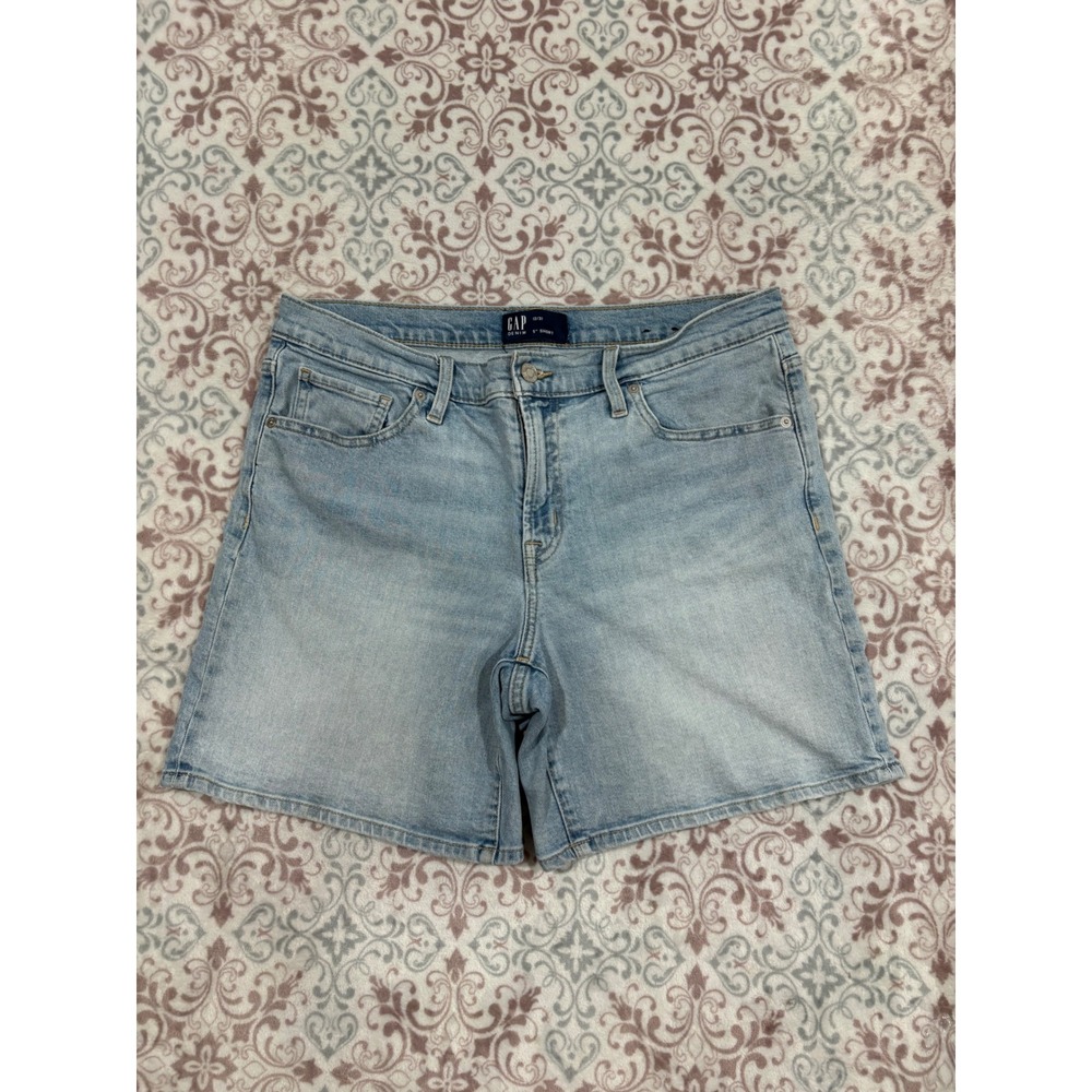 Gap Denim 5 Inch Shorts Light Wash Blue Size 12/31 Mid Rise Stretch Cotton